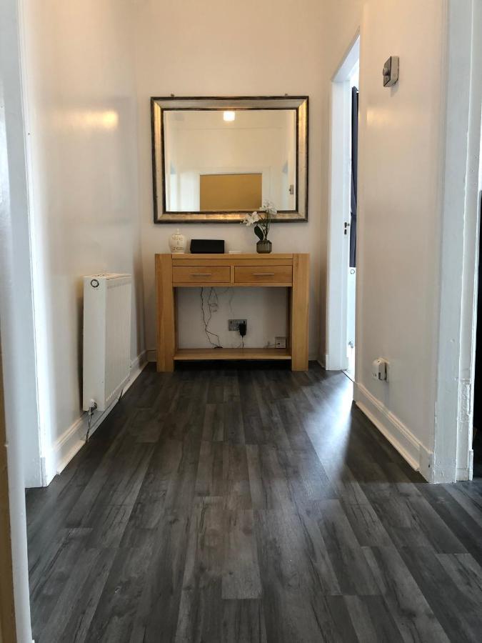 Premier 2 Bed Flat C Apartamento Broxburn Exterior foto